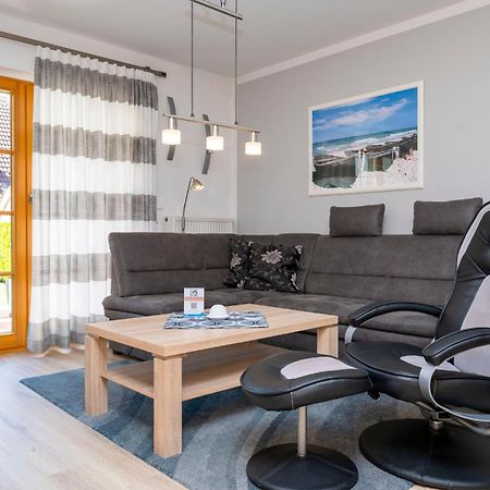 Ferienpark Freesenbruch Reihenhaus 8A - Eisbaer Zingst Buitenkant foto